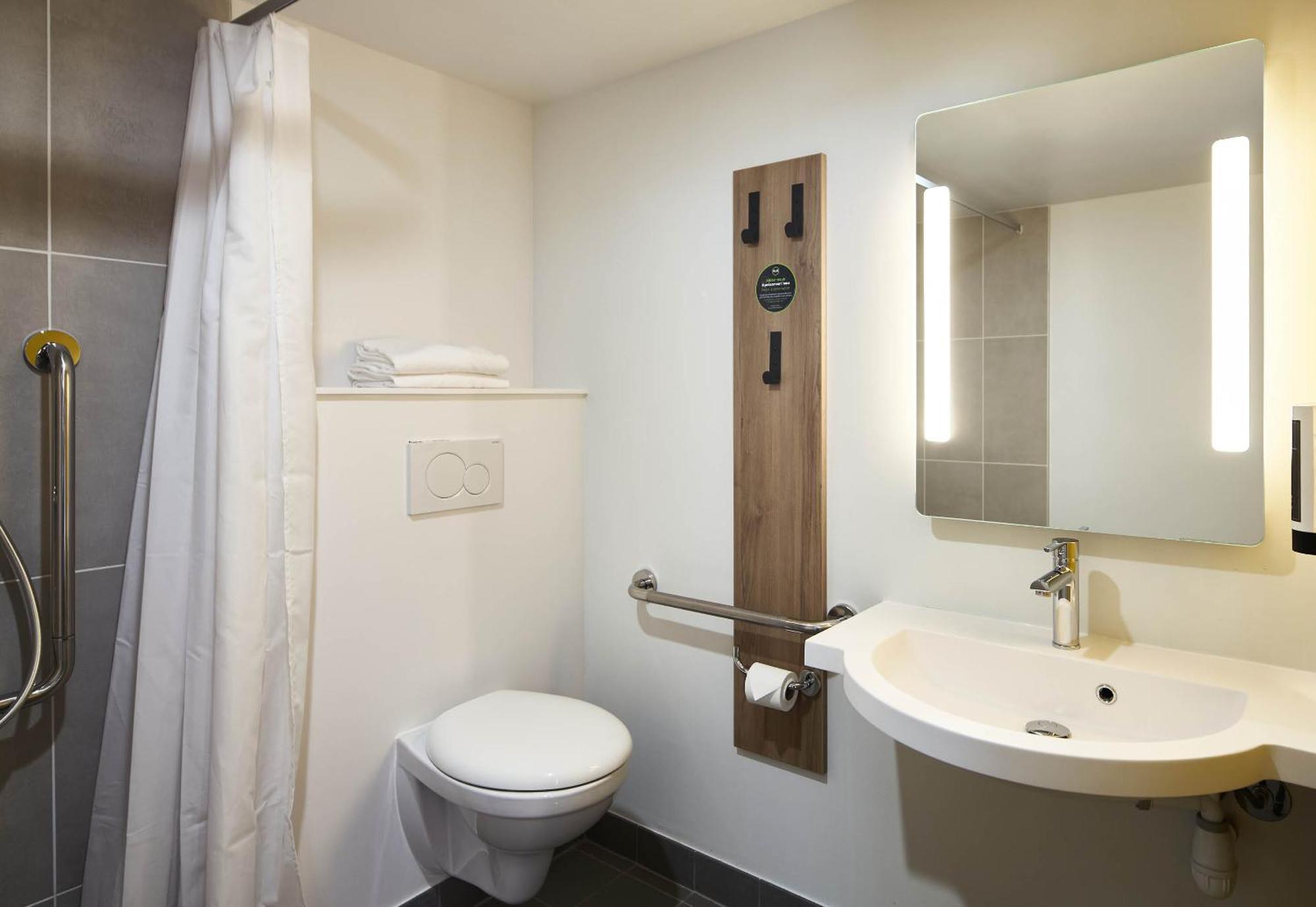 B&B Hotel Bois D'Arcy Saint Quentin En Yvelines Exterior foto