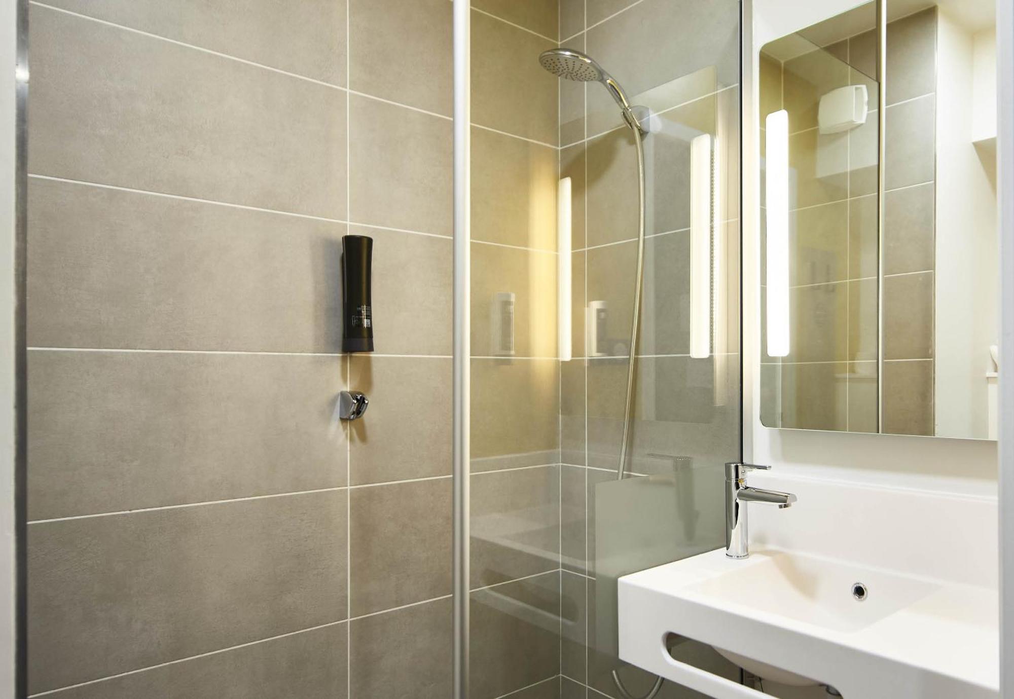 B&B Hotel Bois D'Arcy Saint Quentin En Yvelines Exterior foto